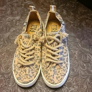 Billa Bong shoes